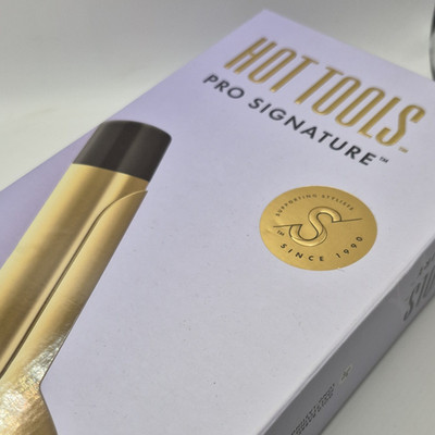 Hot Tools Pro Signature Curling Iron 1 1/2'' Custom Heat Settings Gold Black