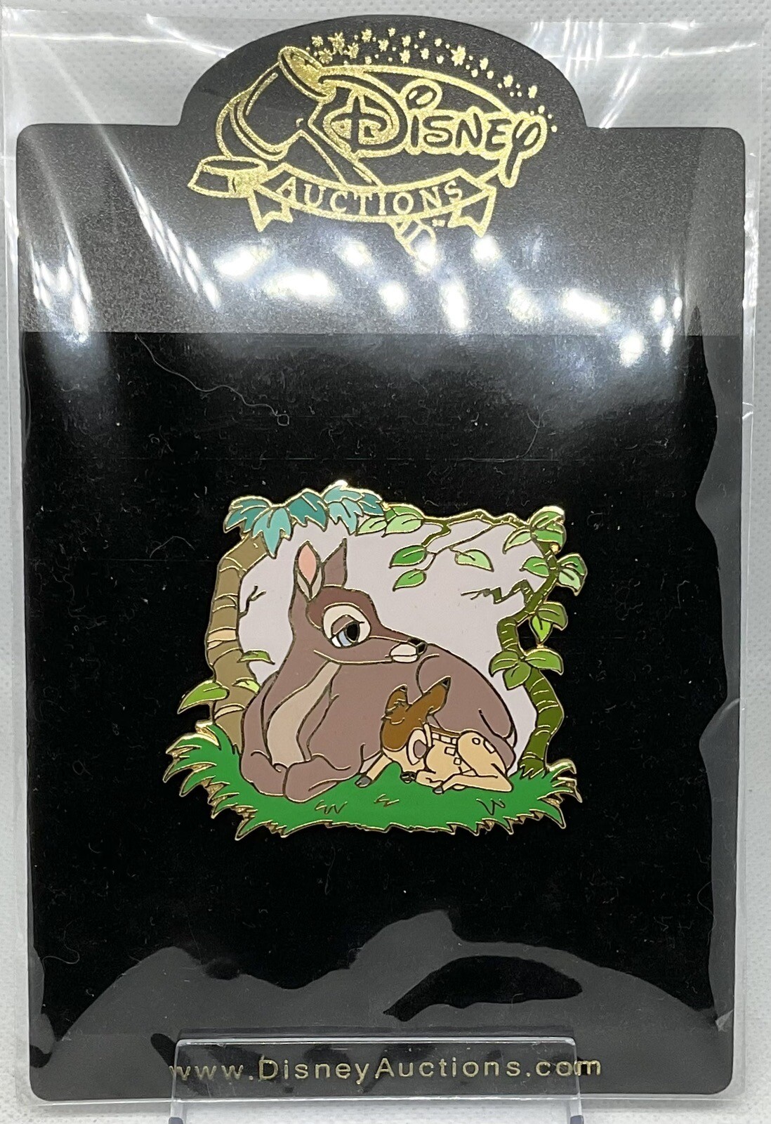 Disney Auctions 2004 Bambi And Mom LE 500 Pin