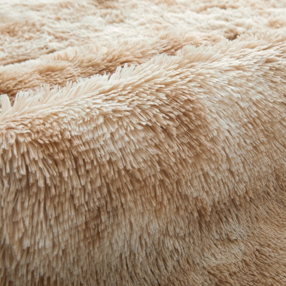 Fluffy Rugs Large Shaggy Rug Bedroom Living Room Anti Slip Soft Carpet ...