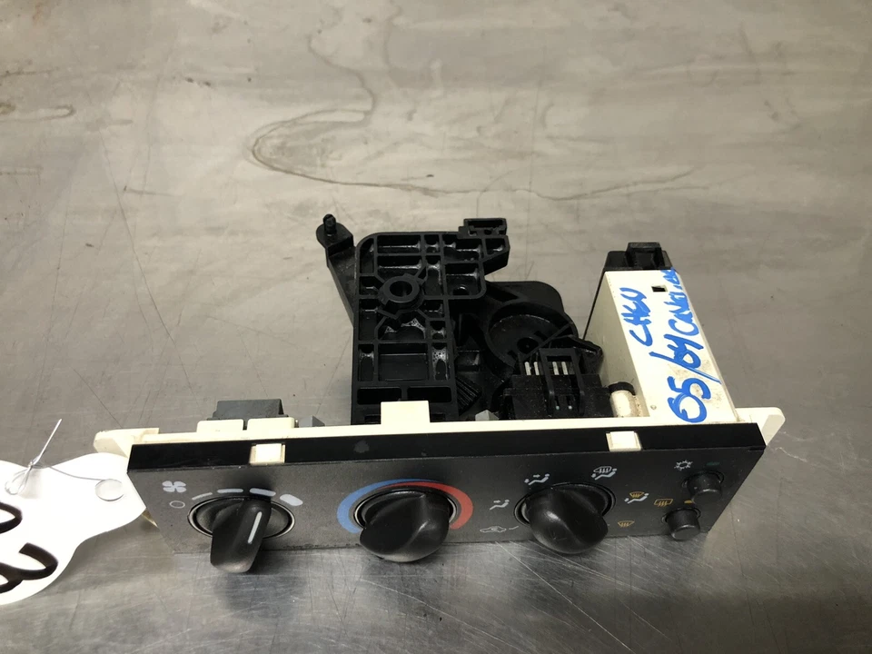 Chevrolet Cavalier 2003 2004 2005 calefacción aire acondicionado temperatura climatización climatización Foto 2 de 4