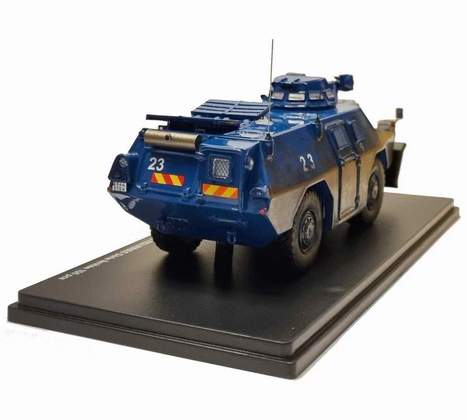BERLIET VXB 170 VBRG Con Lama Gendarmerie Version Sale 4 Figurine CRS 1/43 - Immagine 3 di 4