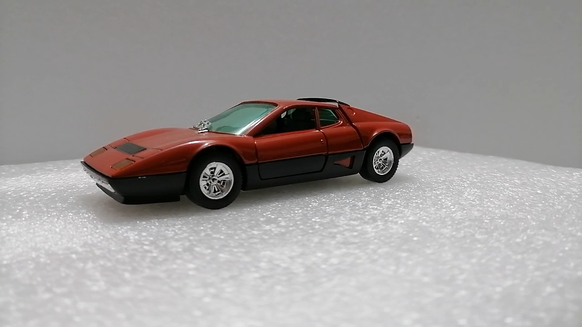 FERRARI 512 BB - Vintage 1:24 Scale , bburago , Made in Italy 1978