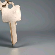 Key blank 5 pin square head Yale LBG