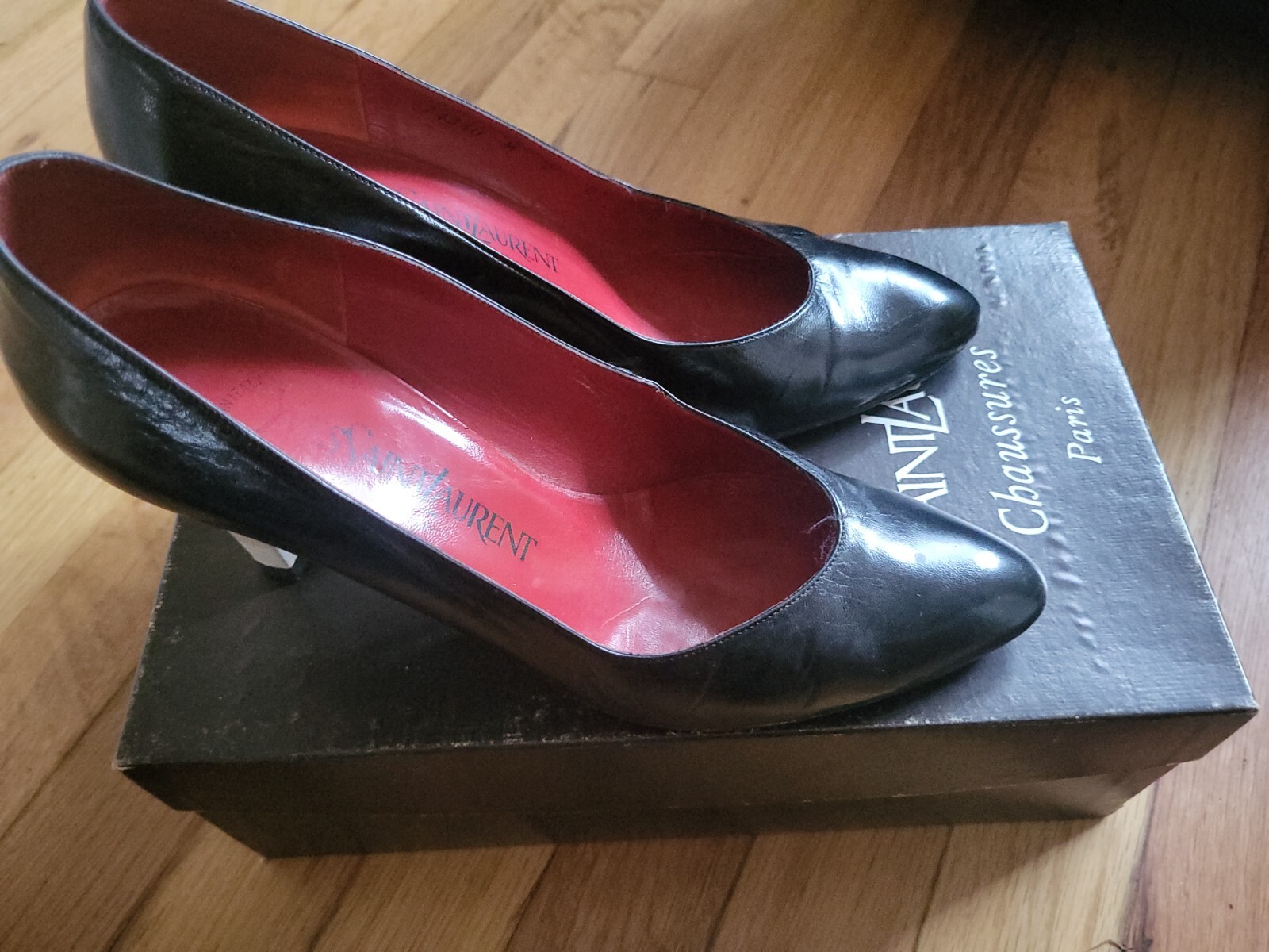 Scarpe da donna nere Yves Saint Laurent taglia 7 scarpe décolleté tacchi