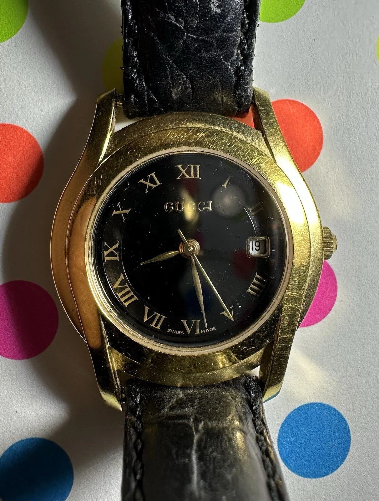 Montre femme Gucci 5400L ton or à quartz date authentique 10 mm