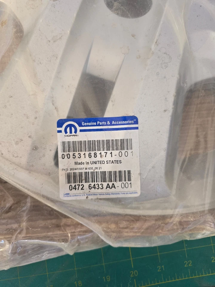 2013-2020 DODGE GRAND CARAVAN/JOURNEY WHEEL COVER NEW OEM 04726433AA - Image 3 of 3