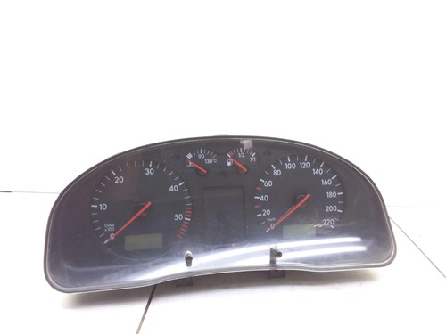 VW PASSAT Variant B5 3B5 Kombiinstrument 3B1919860C 1.90 Diesel 81kw 20342930