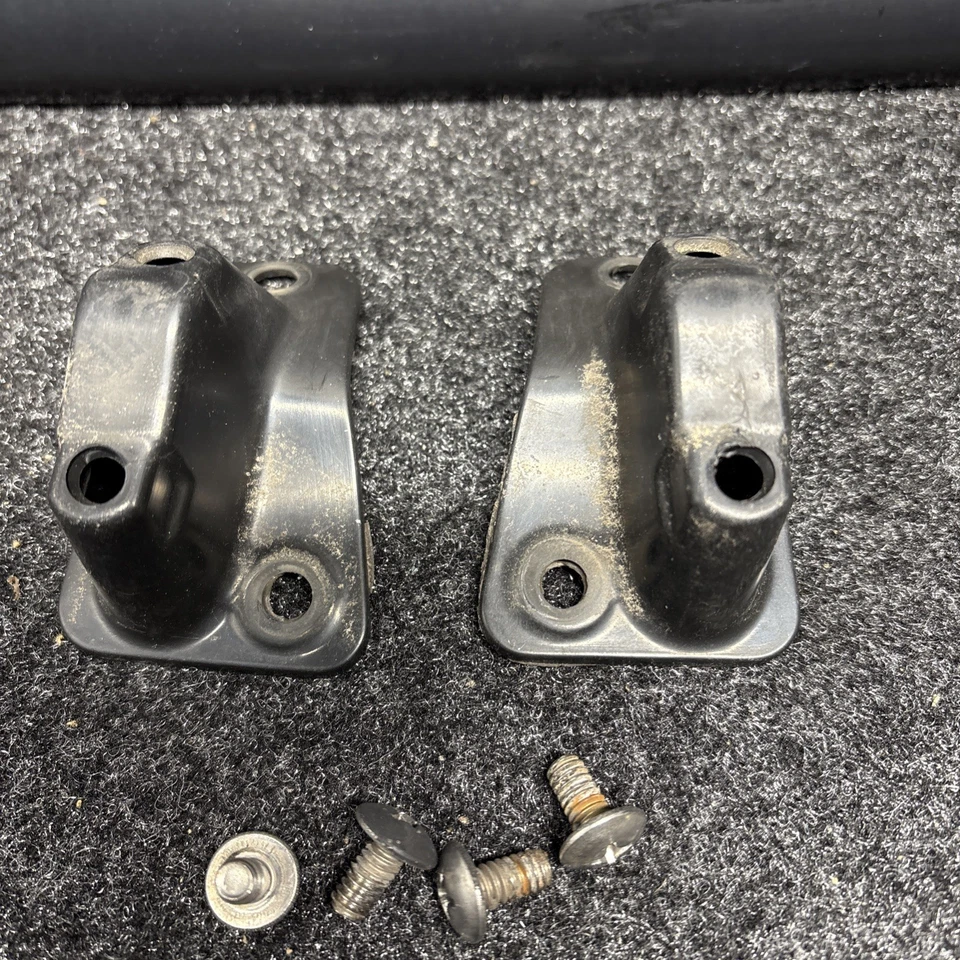 2000-2004 Subaru Outback Rear Hatch Spoiler Dust Deflector E7510LS100 OEM - Imagem 3 de 4