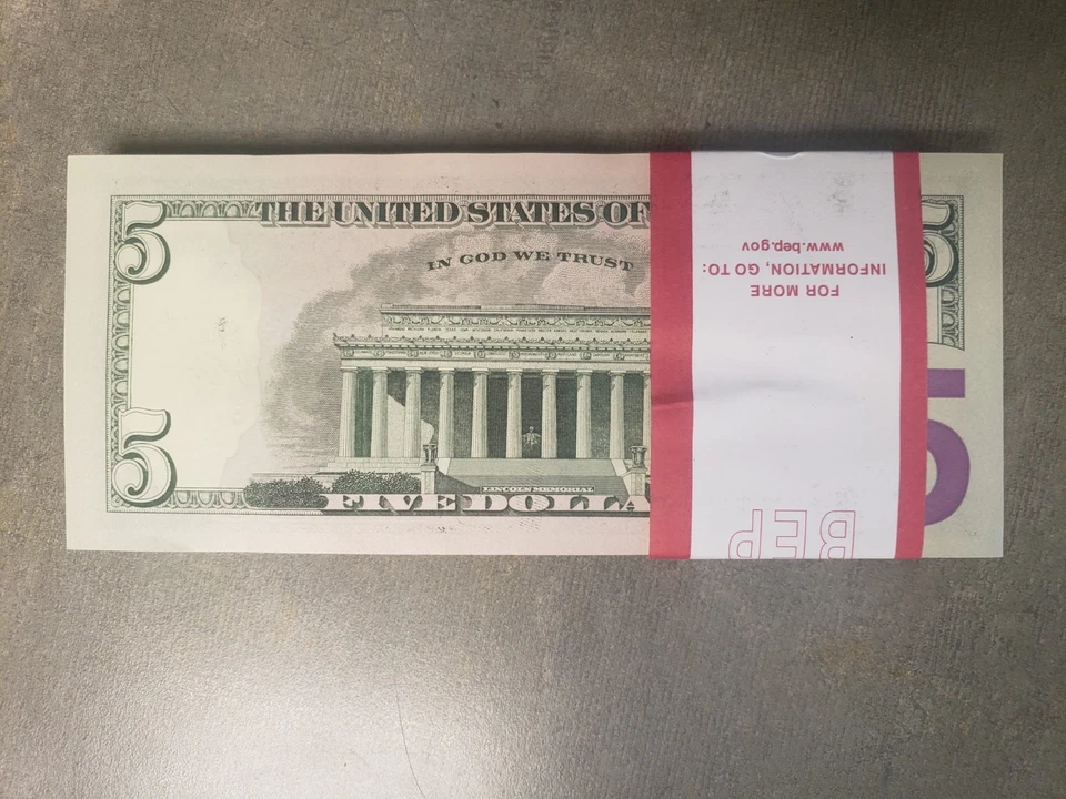 NEW $5 DOLLAR BILLS UNCIRCULATED BEP STRAP 100 CONSECUTIVE $500 FACE VALUE 2021 - Image 4 of 4