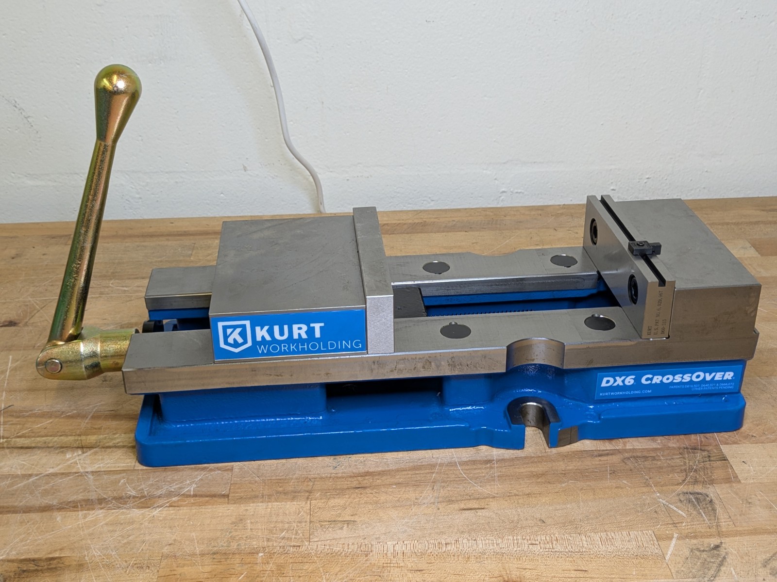 Kurt AngLock Precision Machine Vise 6" Jaw Width 9" Opening Capacity DX6