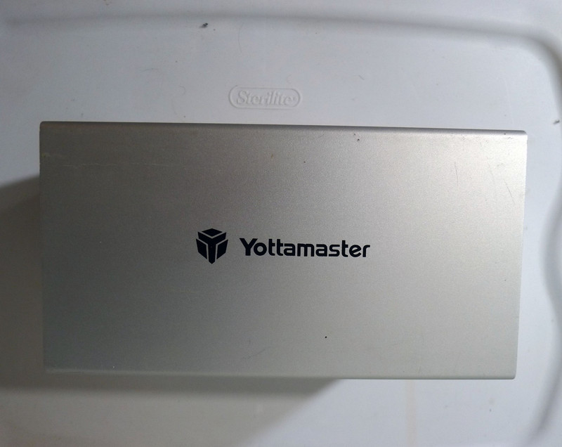 READ!!! - PARTS Yottamaster 4 Bay Hard Drive Enclosure Type C USB3.0 For HDD