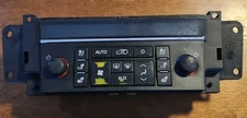 Temperature Control Dash Mounted Opt KB6 25811055 Fits 07-09 ESCALADE H2C05