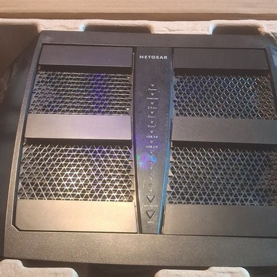 NETGEAR Nighthawk X6 R8000 AC3200 Tri-Band WiFi Router 4-Port USB 3.0