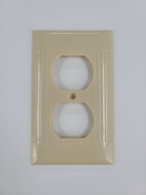 Vintage Sierra Line D-8 Ivory Bakelite Ribbed Dual Electric Plug Cover No Damage