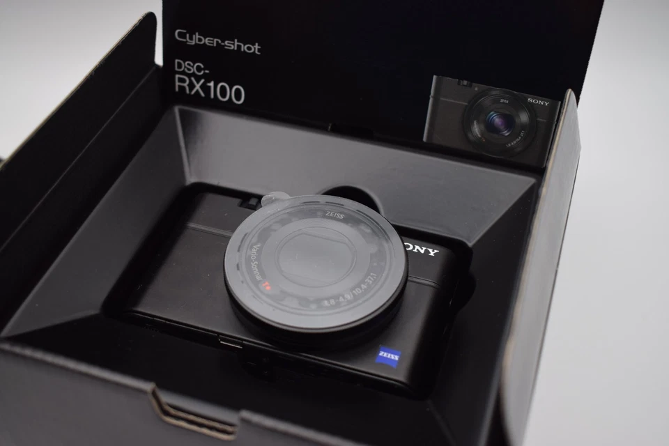 Appareil photo numérique 20,2 mégapixels Sony Cyber-Shot DSC-RX100 "Japanese ... - Photo 3/4