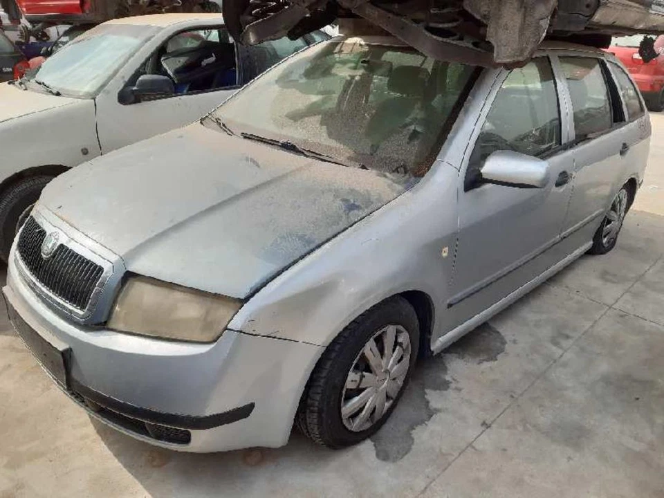 047129743T Colector Admision para SKODA FABIA COMBI (6Y5) Comfort 1999 2680469 - Imagen 3 de 4