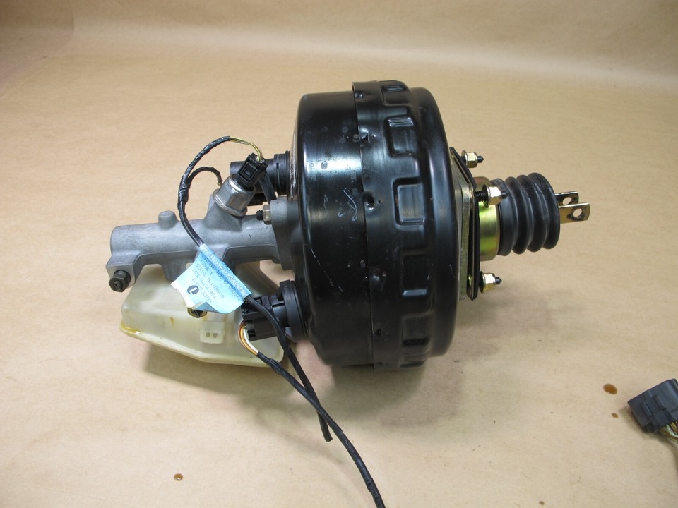 🥇9706 JAGUAR X100 XK8 BRAKE MASTER CYLINDER BOOSTER FLUID RESERVOIR