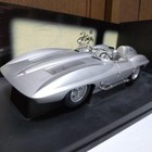 Foto 11 di 12