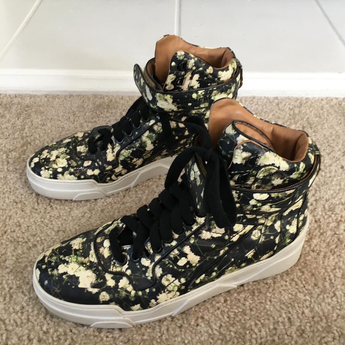Givenchy Tyson Floral Leather Sneakers Size EU 45/US 11.5-12 Givenchy Tyson Floral Leather Sneakers Size EU 45/US 11.5-12