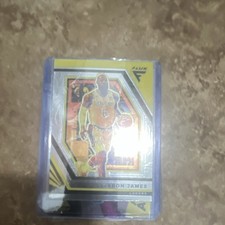 Panini 2022-23 Flux LeBron James #101 Los Angeles Lakers NBA Basketball Card
