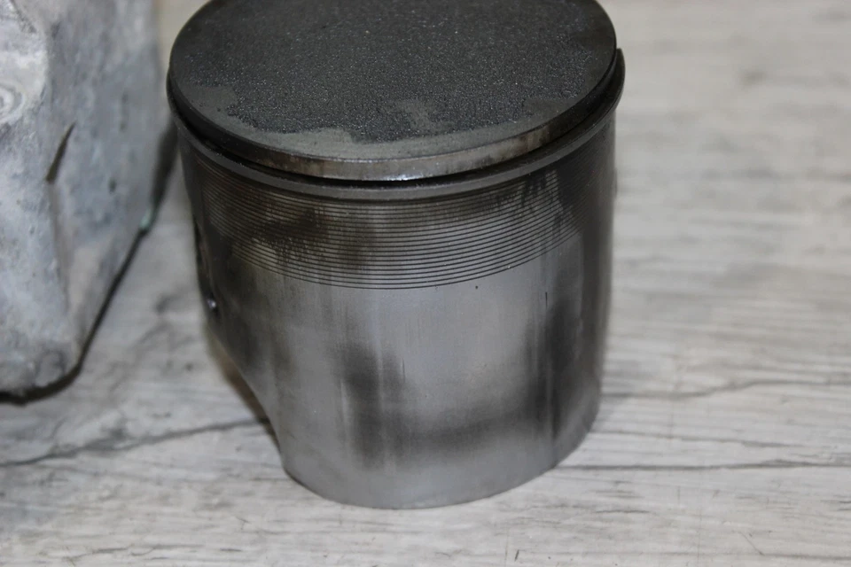 Jarra y pistón Ski-doo Summit 800 Highmark 2000 diámetro cilíndrico Foto 2 de 4