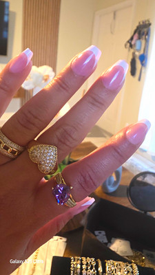 Gold Pave Heart Cocktail Ring Size 8 -  Cada Pieza Tiene Su Precio 4.99