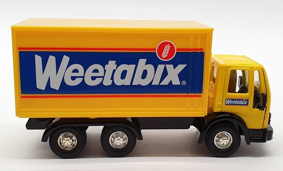 Corgi 1/50 Scale Diecast 59603 - Ford Cargo Box Van - Weetabix - Image 3 of 4