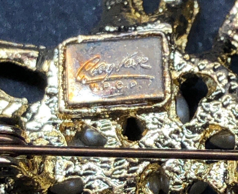 Magnifique Broche Vintage Femme Années 70 - Métal Doré Et Pierreries