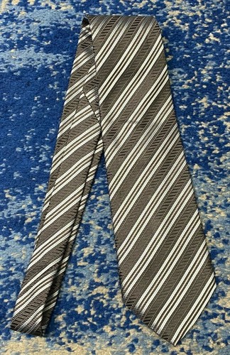 Corbata Giorgio Armani gris azul sesgo a rayas 100 % seda hecha en Italia - Imagen 2 de 4