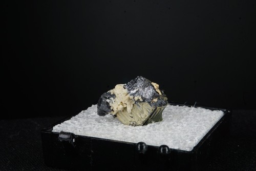 Rutile paramorph Brookite & Pyrite / Mo-Ti Mine, Arkansas 1983 / Rare Thumbnail - Picture 3 of 3