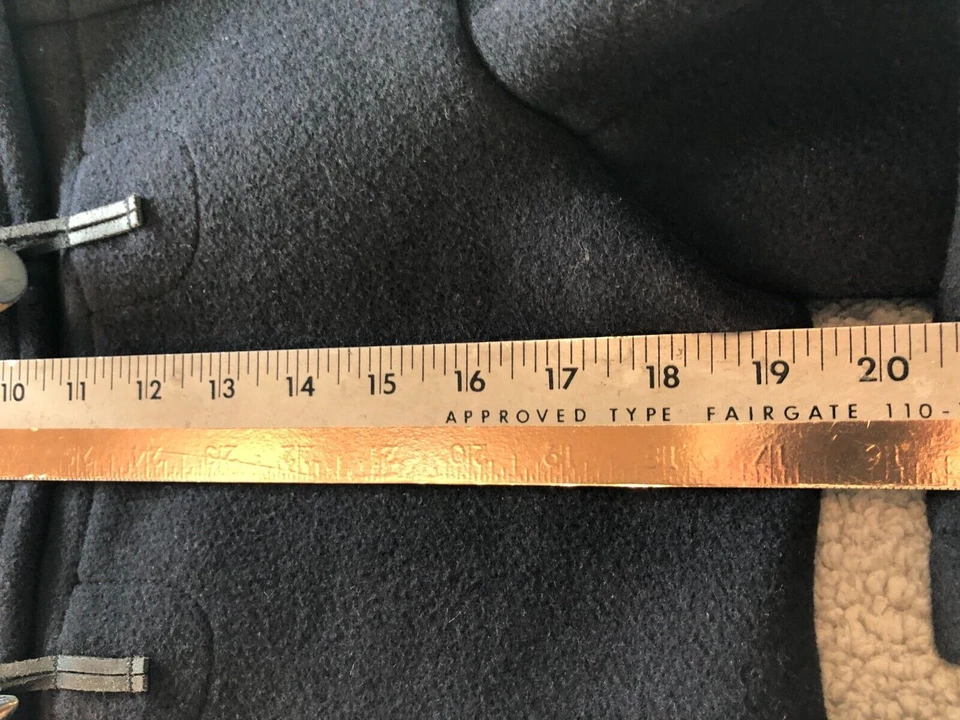 Abrigo para niños Liliputian Bazaar Best & Co talla 10 Y paquetes con capucha de lana azul marino Foto 3 de 4