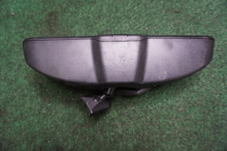 2013 CHRYSLER 200 Rear View Mirror OEM E11026130 - Image 3 of 4