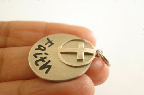 Faith Cross Brushed Disc No Stone 925 Sterling Silver Pendant - Picture 3 of 4