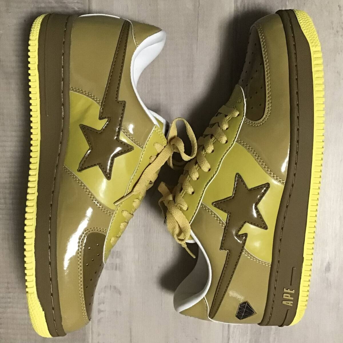 BAPE ARCHIVES by NIGO® ゴールド BAPE® ARCHIVES by NIGO® | works | groovisions