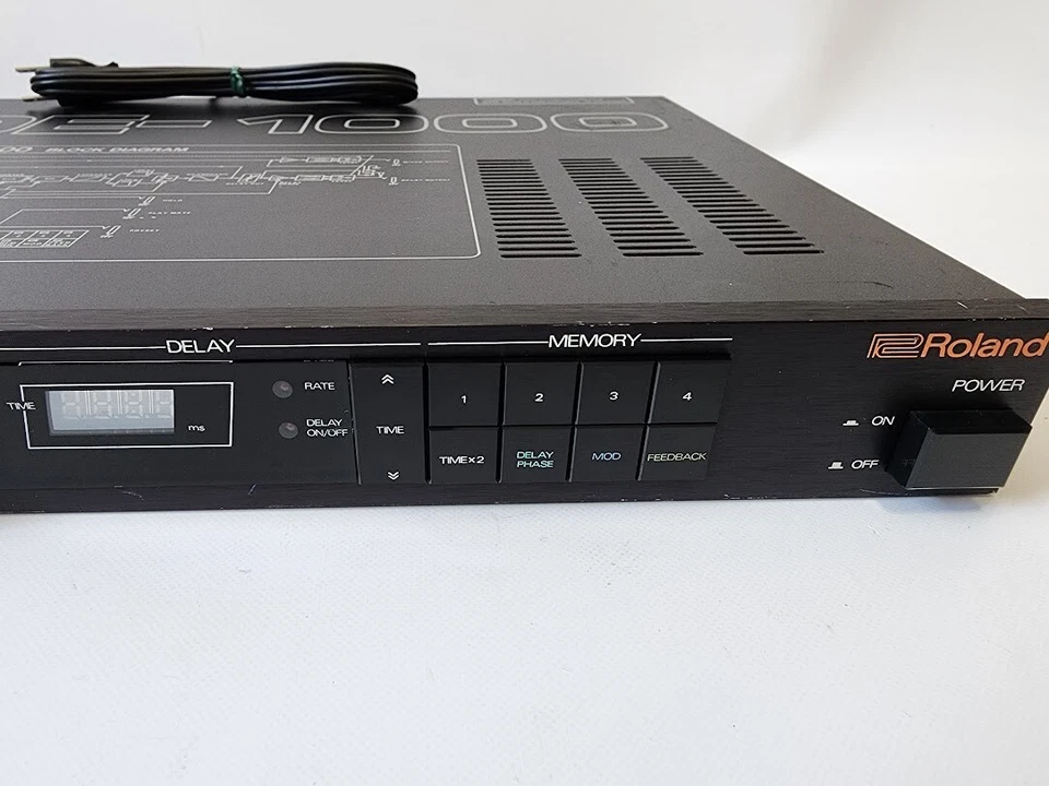 Roland SDE-1000 Digital Delay Rack Effects Processor - Image 3 of 4