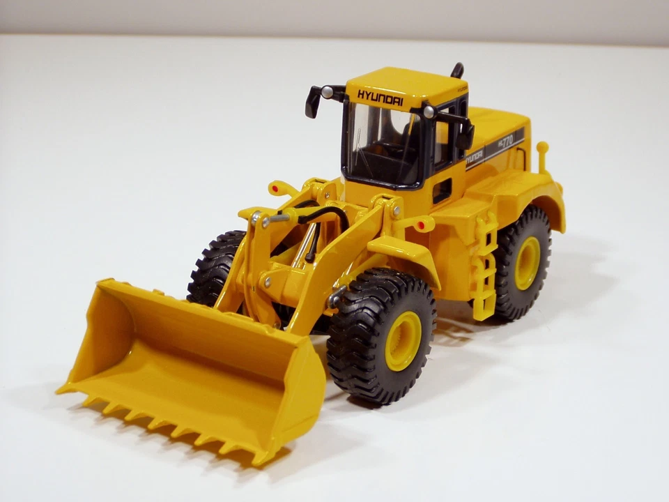 Cargador Hyundai HL770 - 1/40 - SIN USAR, EN CAJA Foto 4 de 4