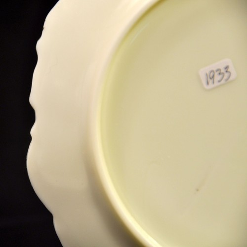 McKee Plate 7 1/4" Embossed Waffle Border Opal Custard w/Gold Trim Unmarked 1899 - Picture 12 of 12
