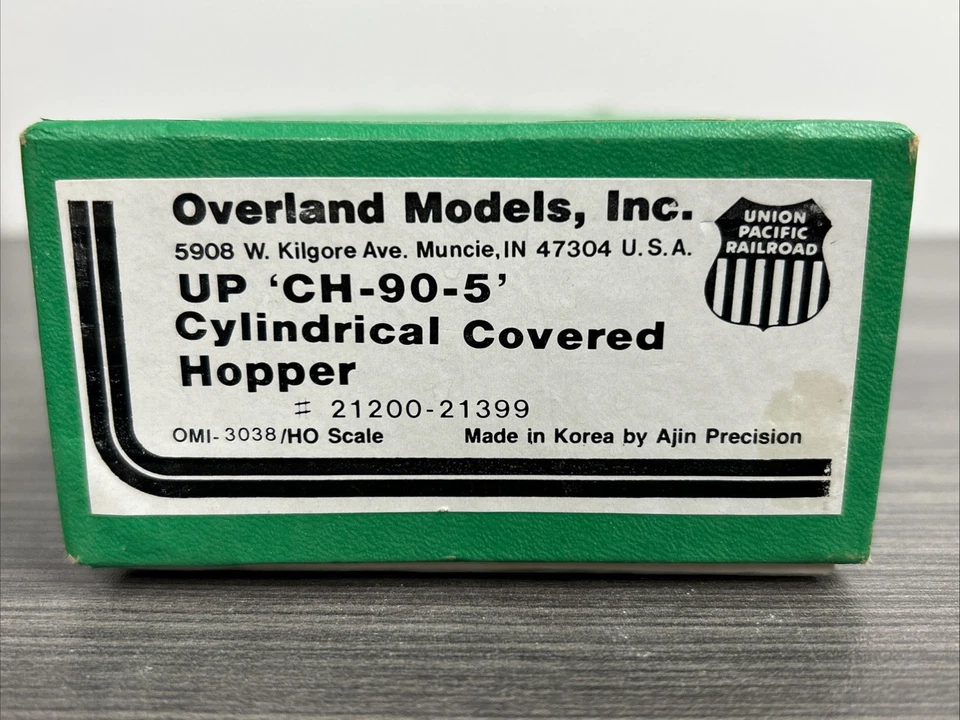 Overland Models HO Brass OMI-3038 CH-90-5 Cylindrical Hopper UP #21765 Weathered - Image 2 of 4