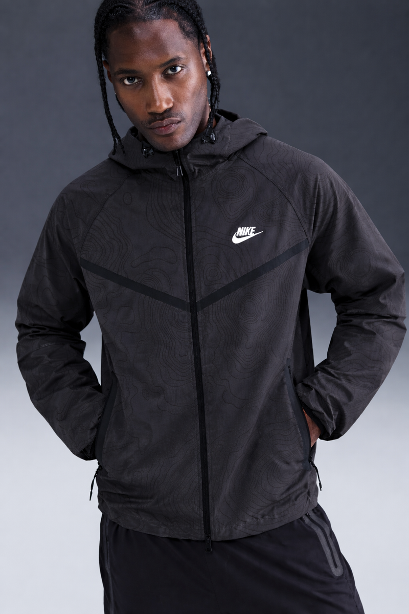 Nike テックウィンドブレーカー Lサイズ ブラック New With Tag Nike Tech Men's Full-Zip Woven Windrunner Jacket