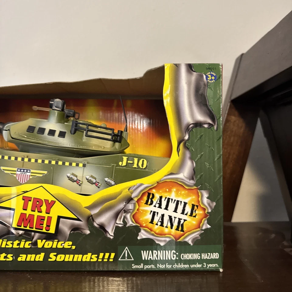 Veículo tanque de batalha 1998 Buddy L força militar novo na caixa, luzes de voz e som - Imagem 4 de 4