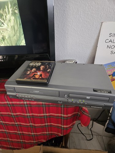 Magnavox MWD2205 DVD/ VCR Combo Player VHS Recorder W/Remote Tested Works - Afbeelding 21 van 22