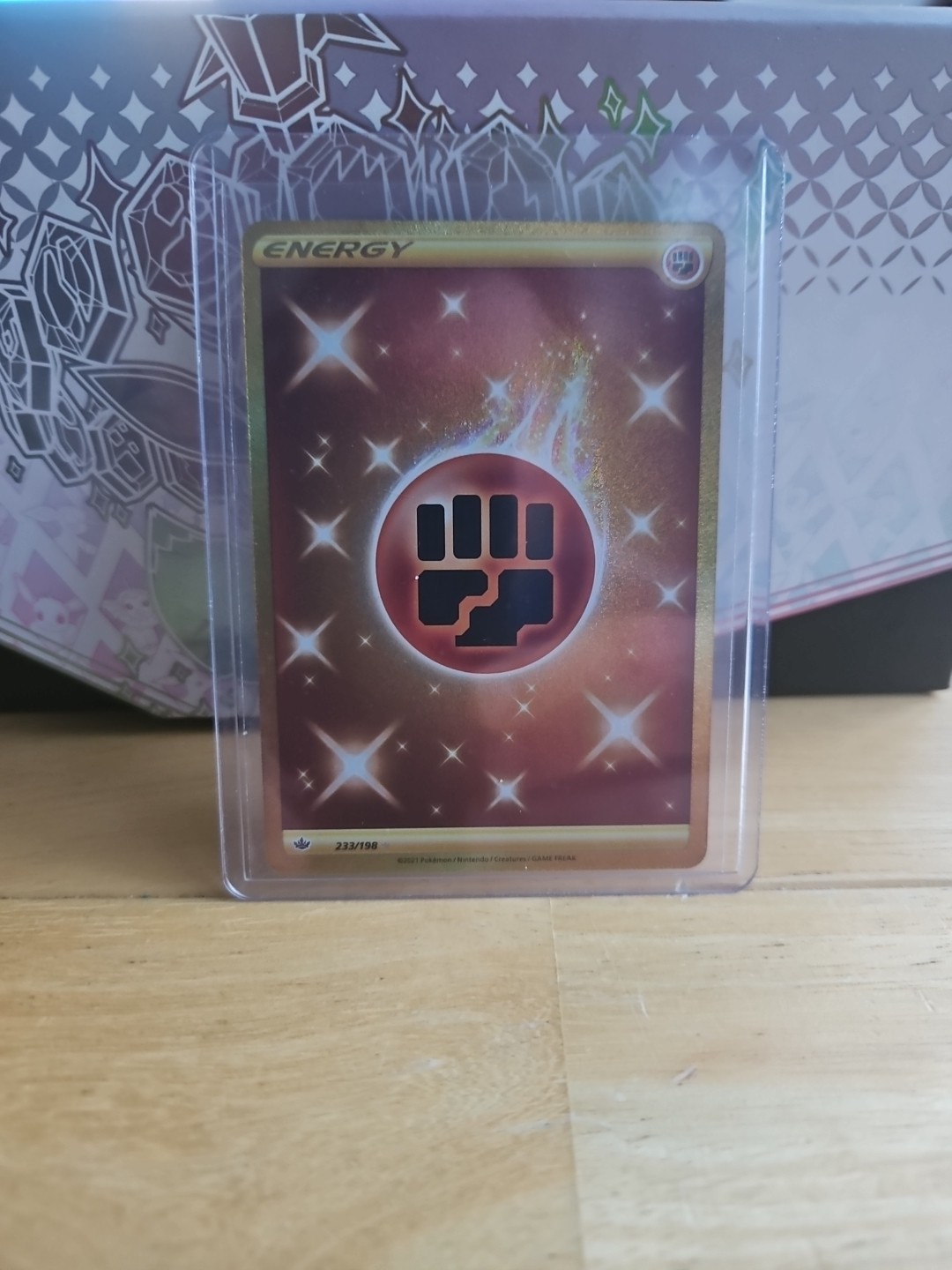 Fighting Energy 233/198 Gold SR Sword & Shield Chilling Reign Pokemon TCG NM