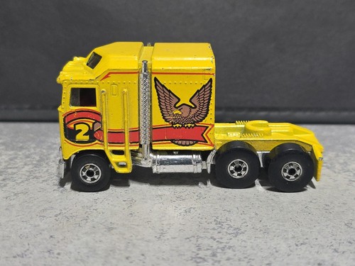 Hot Wheels Vintage 1982 Semi Truck - Thunder Roller Blackwall Yellow