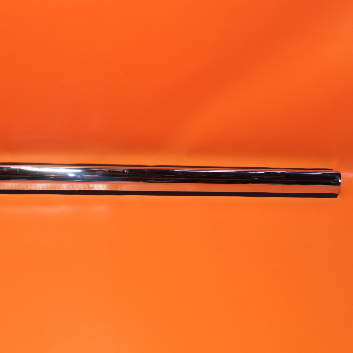 ROLLS ROYCE CULLINAN DOOR MOLDING LEFT FRONT 2017-2021 2022 2023 51137448581 OEM