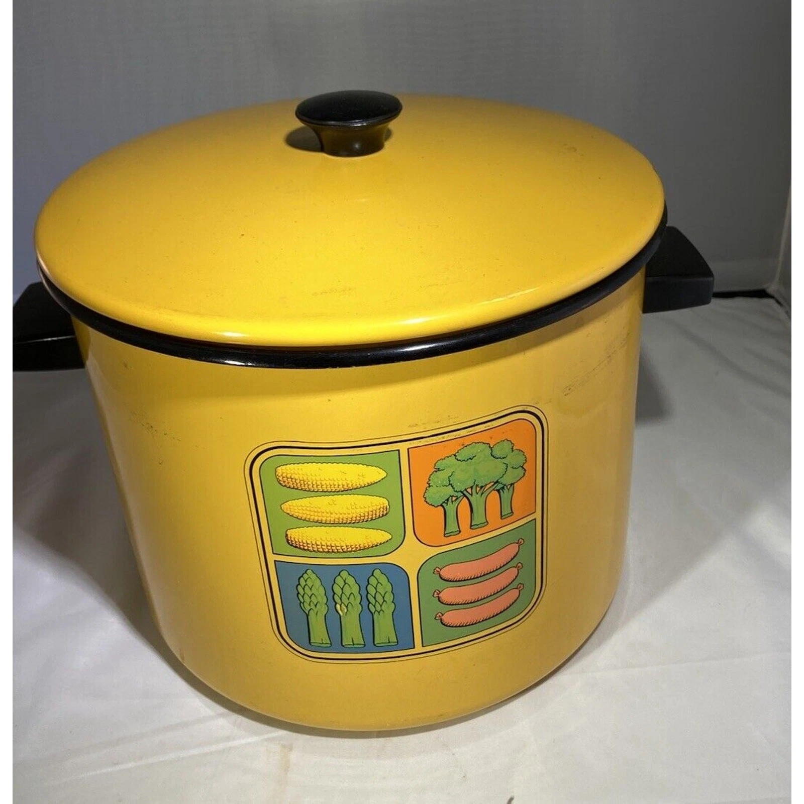 Vintage 70s Enameled Metal Sauce Pot w/lid Yellow. Vegetables. 8” Tall; 32” circ
