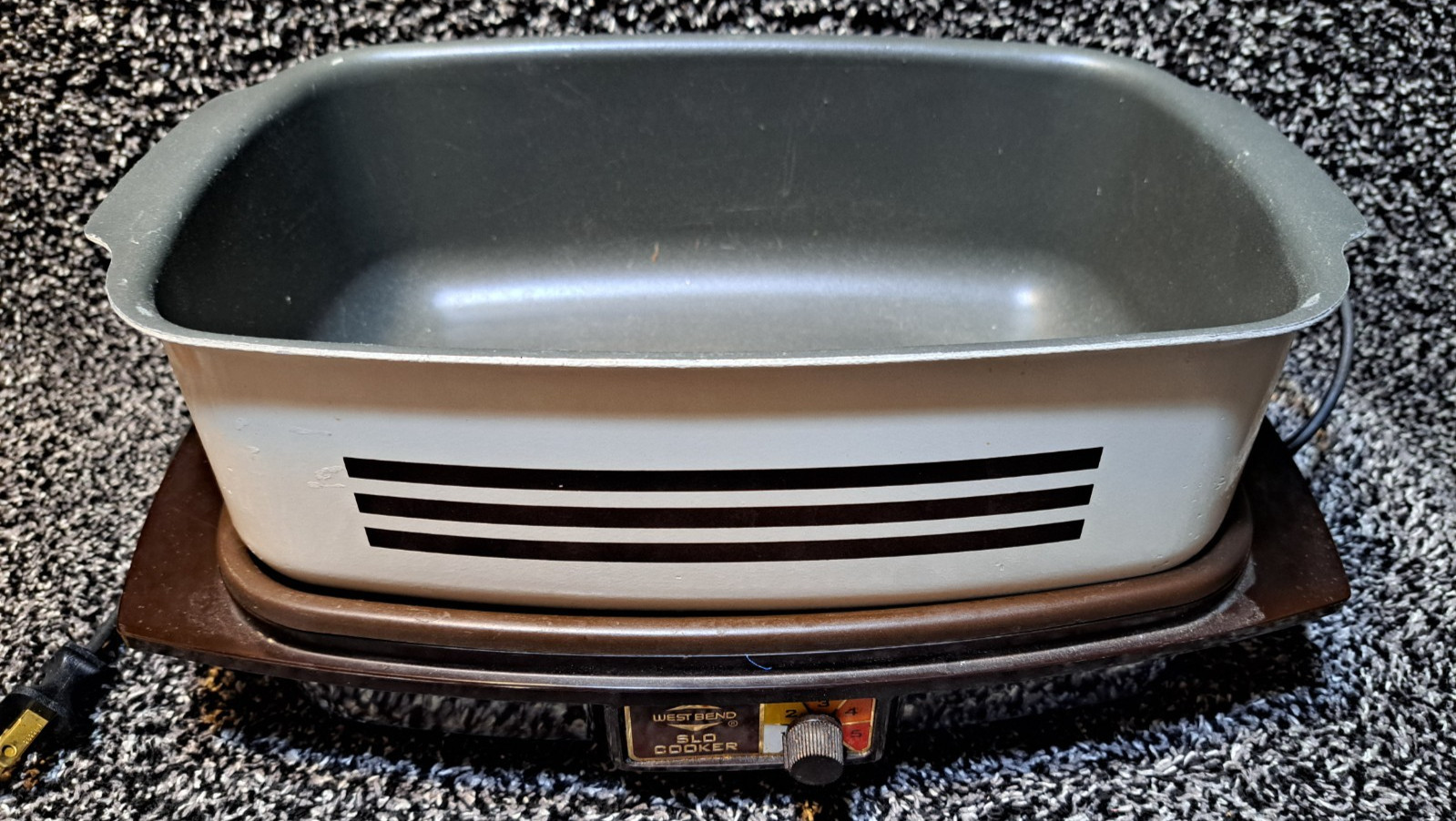 Vintage West Bend Slo Cooker, No Lid - 4qt Non-Stick Brown S