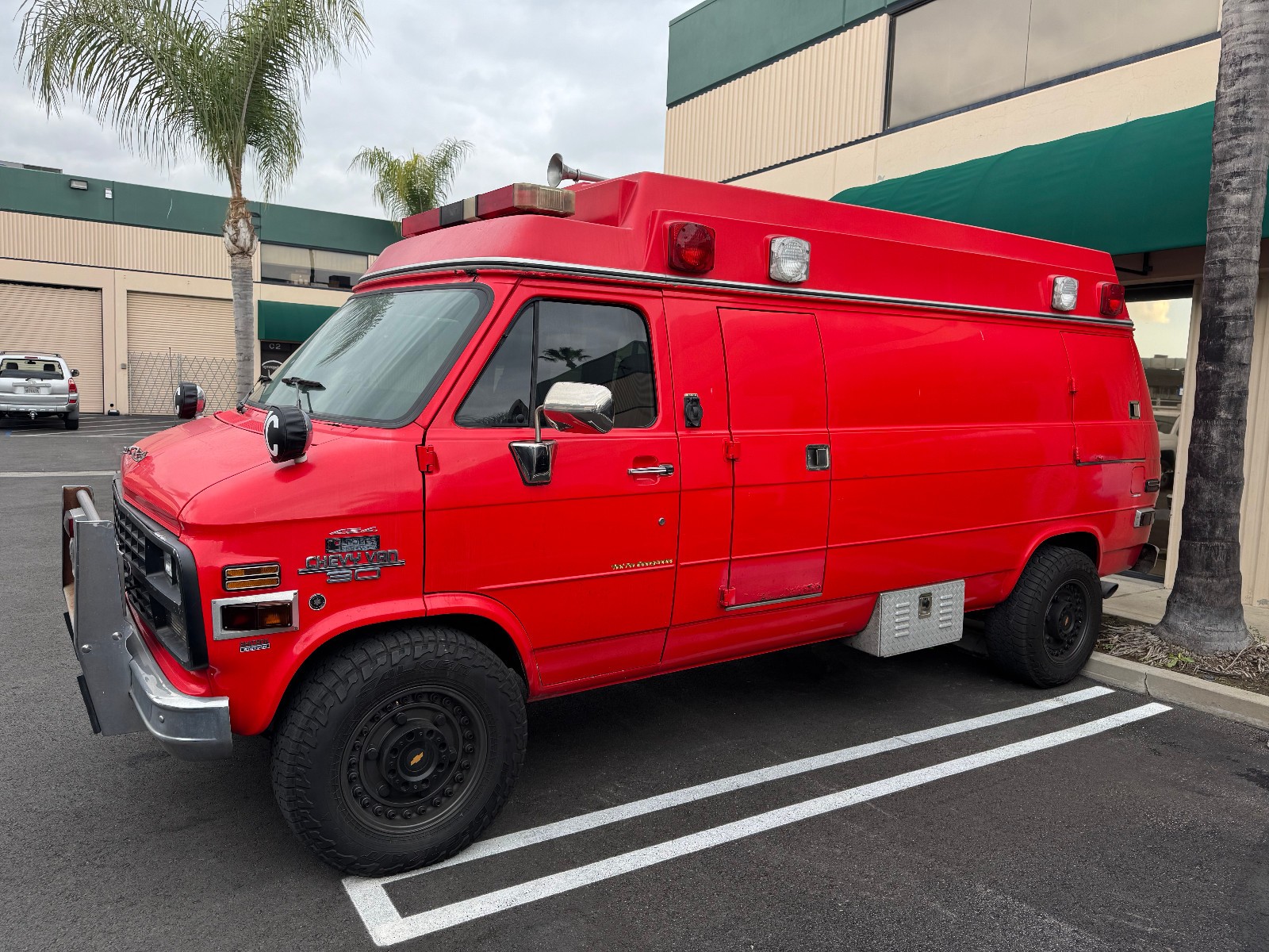 1995 Chevrolet G30 for sale in Signal Hill California