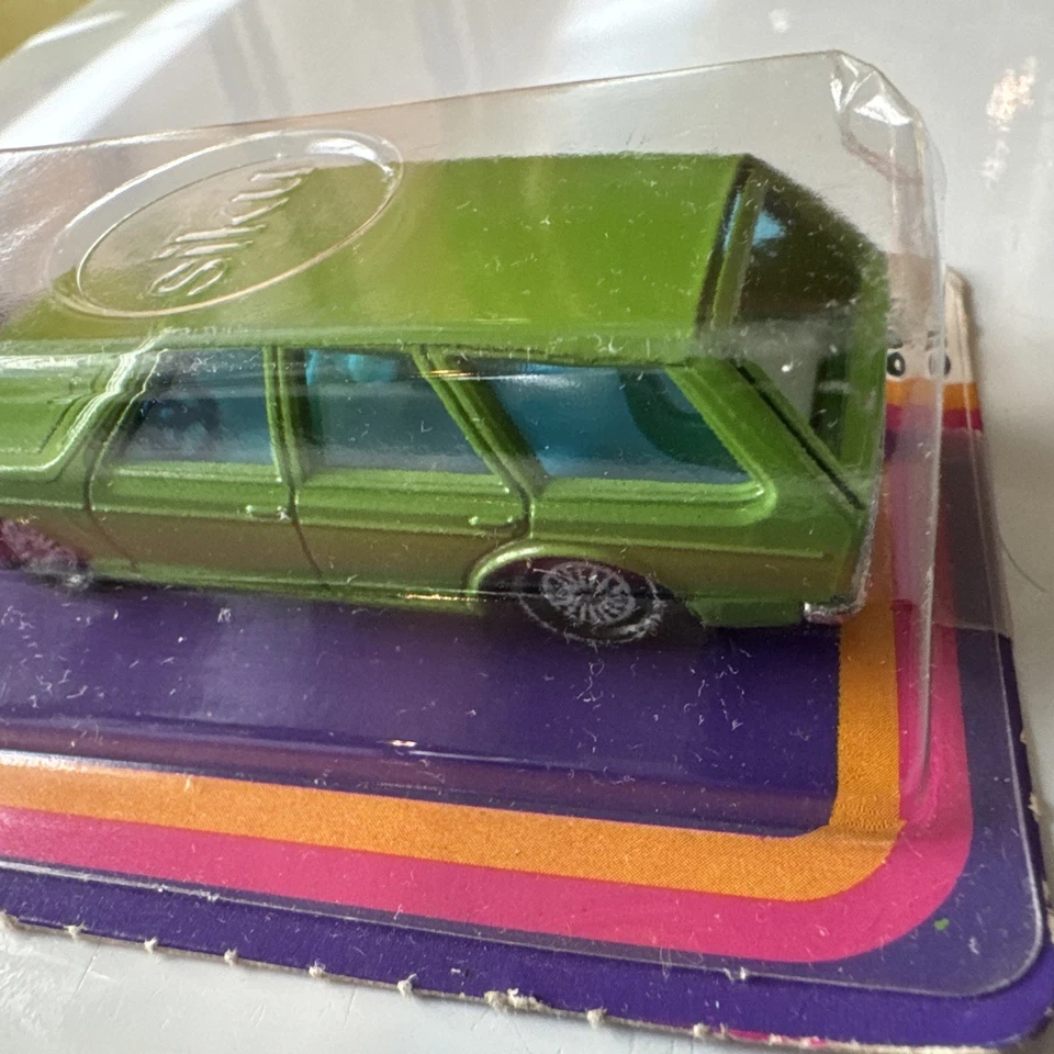 Siku Volkswagen VW Passat Variant 1029 verde lima neón muy raro nuevo envío rápido Foto 3 de 4