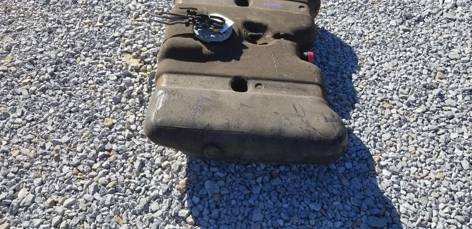 96 CHEVY CAPRICE SEDAN FUEL TANK Foto 2 de 4