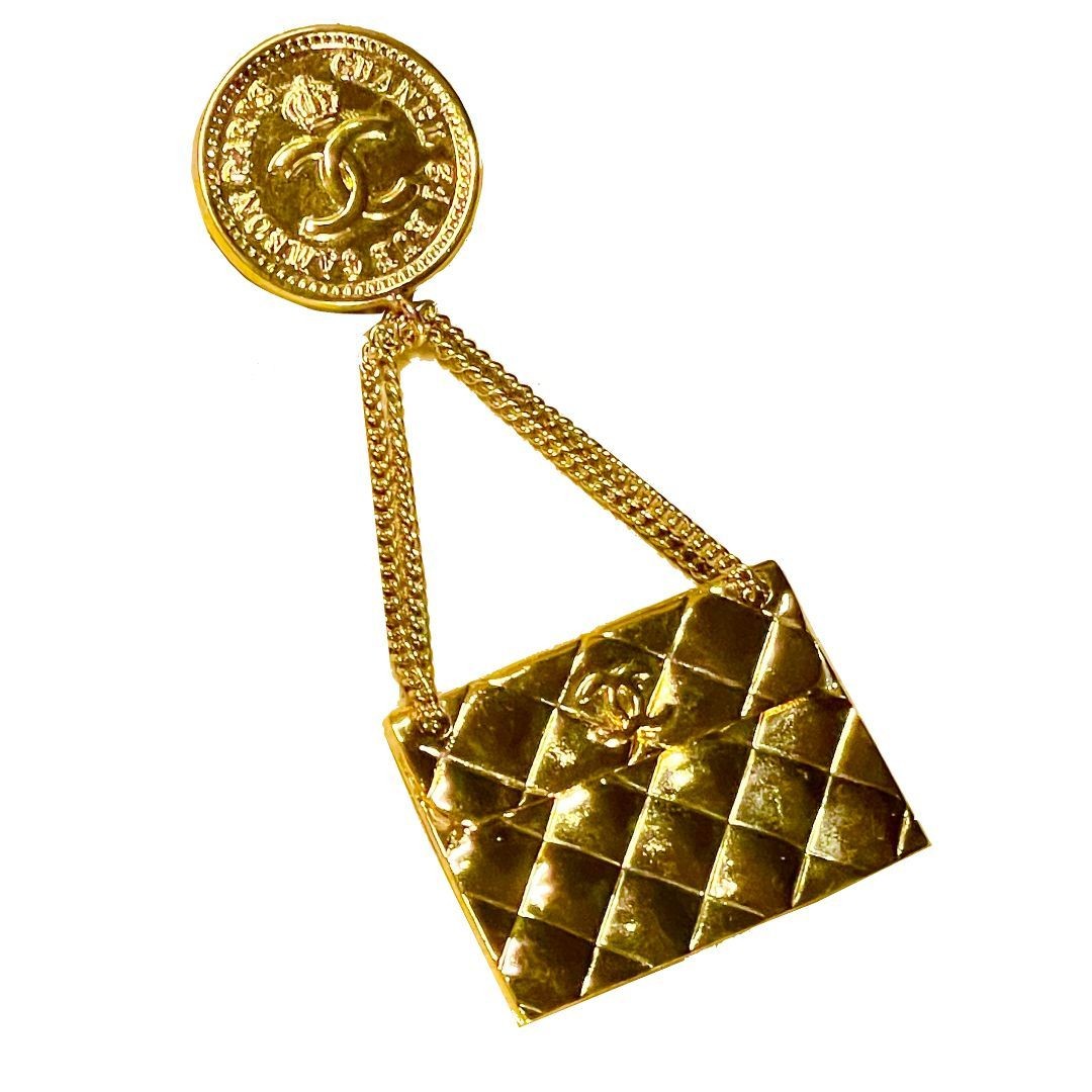 CHANEL Vintage Gold Matelass Coco Mark Brooch Bag Motif Accessory
